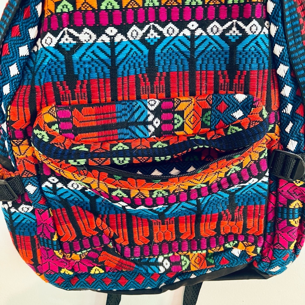 Multicolor Thread Woven Zippered Backpack - Picture 4 of 4